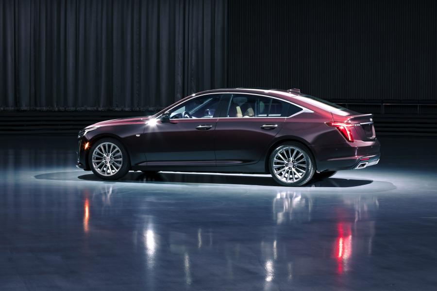  Cadillac CT5 Premium Luxury 2019 года  (фото 3 из 16)